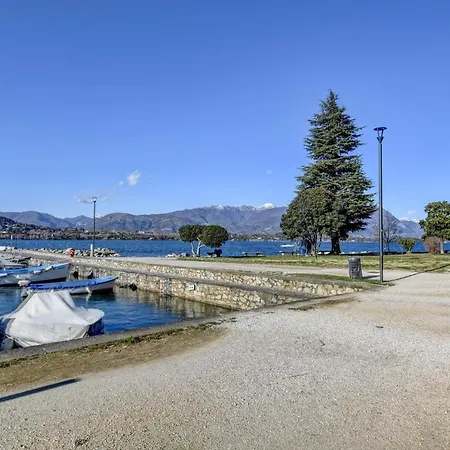 Lakefront Belvedere *